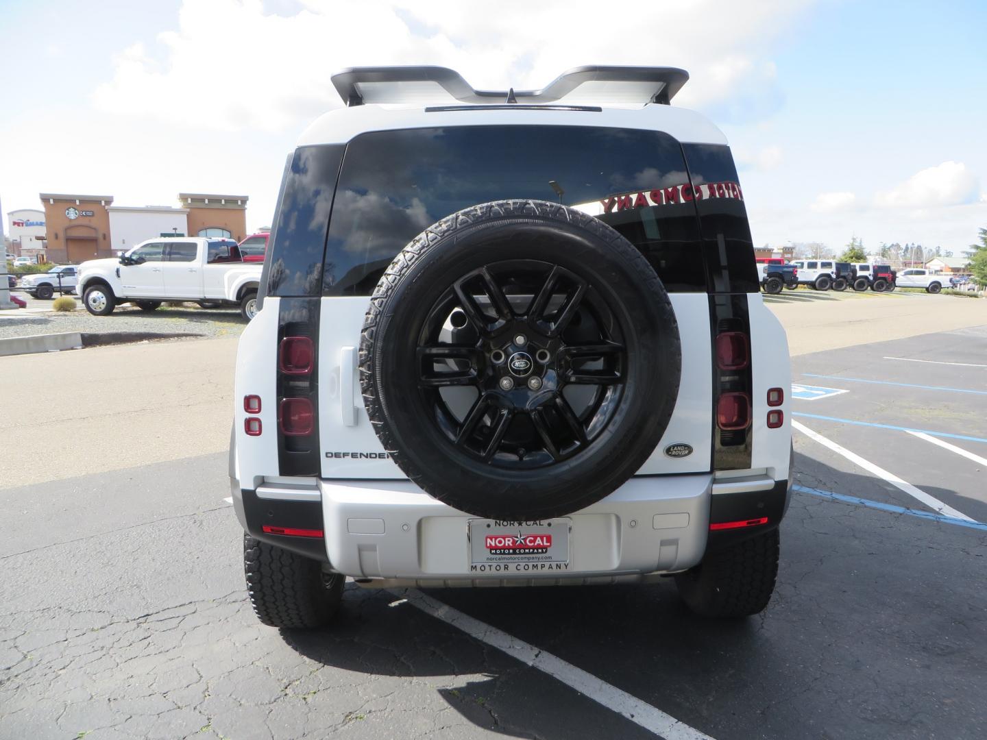 2022 White Land Rover Defender 110 S (SALEJ7RX6N2) with an 2.0L L4 DOHC 16V engine, 8A transmission, located at 2630 Grass Valley Highway, Auburn, CA, 95603, (530) 508-5100, 38.937893, -121.095482 - Photo#5